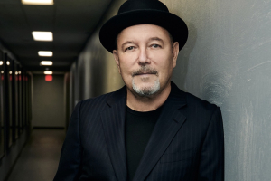 Rubén Blades recibe el Premio Billboard Ícono 2026
