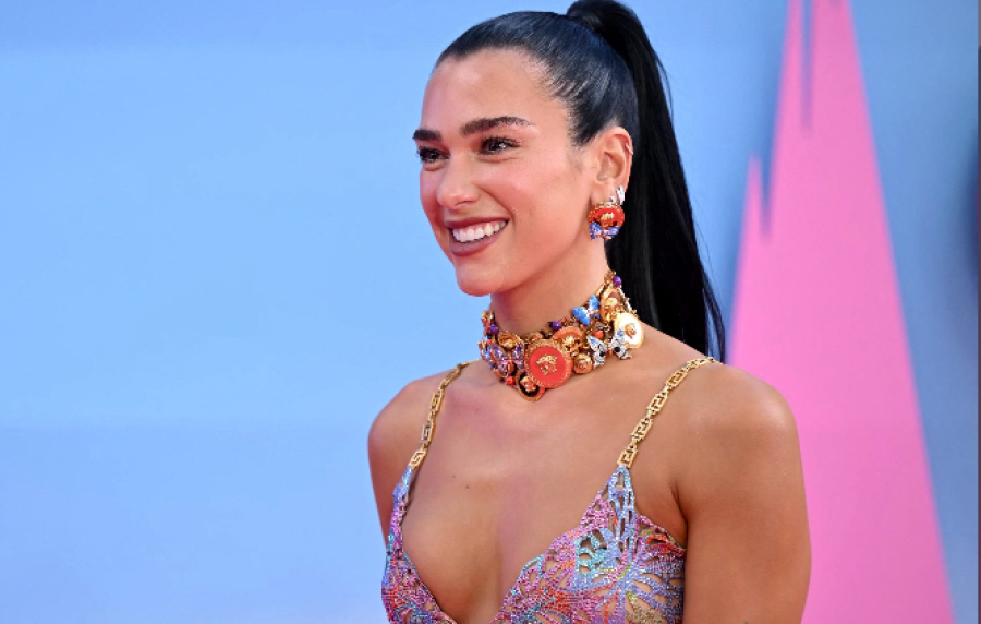 Dua Lipa recorrió las calles de Bogotá antes de su concierto