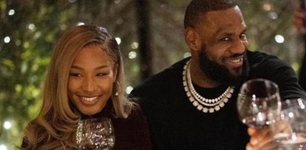 LeBron James y su esposa tienen un gran anuncio