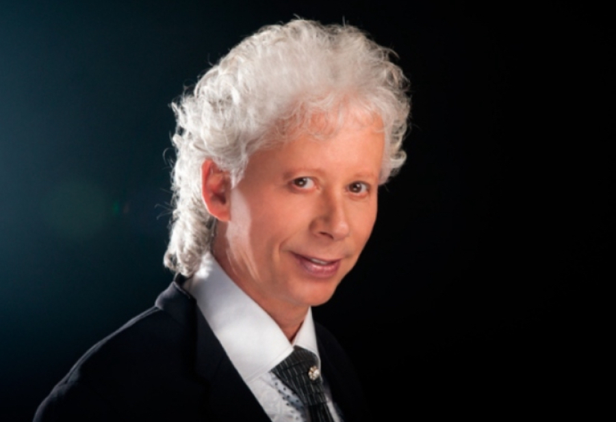 Lanzamiento del sencillo La Última y Nos Vamos de Galy Galiano