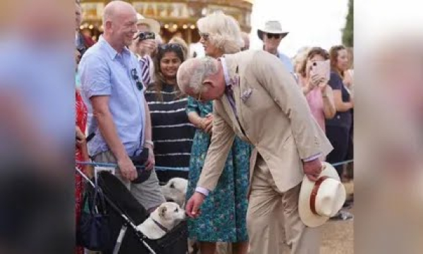Rey Carlos III usó sombrero de la marca Mario Hérnandez y su dueño se mostró orgulloso