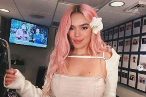 Karol G en la portada de Elle con fotos al natural: ‘Gracias por el respeto’