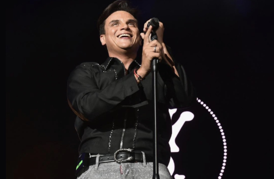 Silvestre Dangond presenta su nuevo sencillo ‘hay amores’