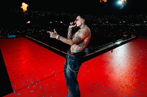 Blessd brilla en Bogotá con su “primer estadio”