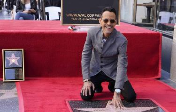 Marc Anthony recibió su estrella en el paseo de la fama de Hollywood