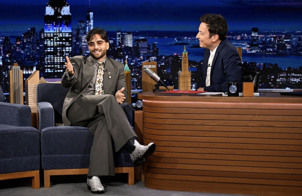 Maluma puso a Jimmy Fallon a tomar guaro antioqueño