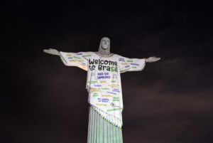 El Cristo Redentor de Brasil &#039;se viste&#039; para darle la bienvenida a Taylor Swift