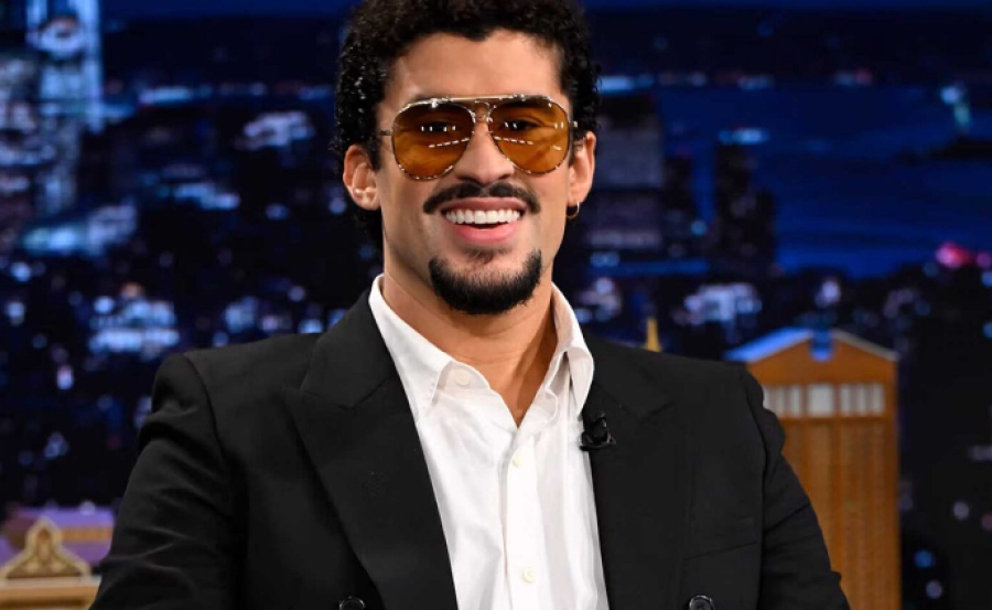 Bad Bunny da inicio a su gira “Debí Tirar Más Fotos World Tour”