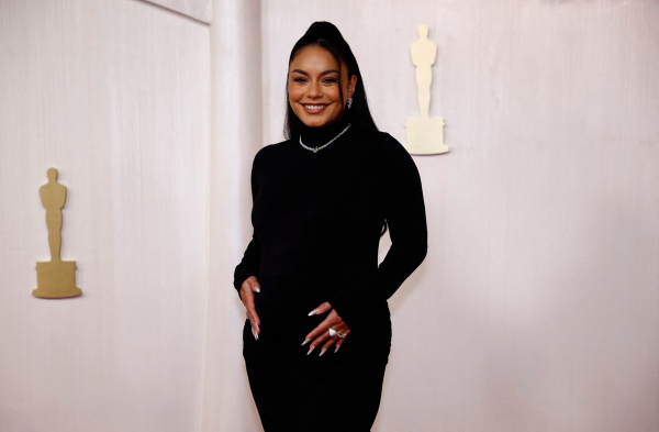 Vanessa Hudgens anunció su embarazo en la alfombra roja