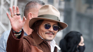 Aumentan las críticas por presencia de Johnny Depp en alfombra roja del Festival de Cannes