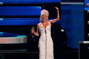 Karol G ganó 5 Premios Billboard de la música latina