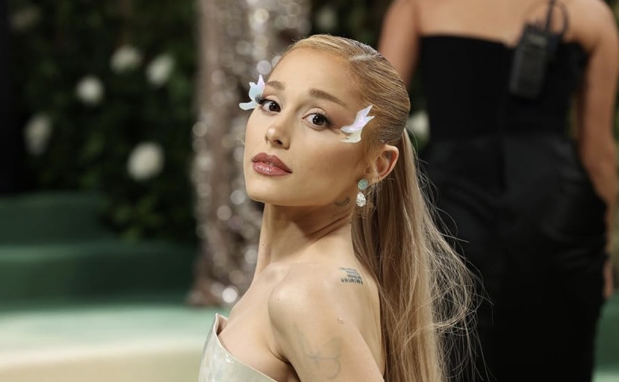 Ariana Grande impulsa iniciativa de salud mental para la industria musical