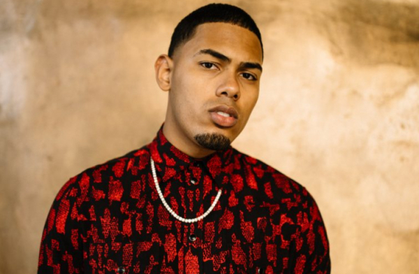 Myke Towers lanza el sencillo “Pending”