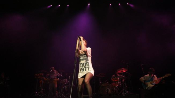 &#039;Nos veremos otra vez, los amamos&#039;: concierto de Paramore en Bogotá